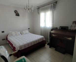 Dormitori de Casa o xalet en venda en Alcalá de Henares amb Calefacció