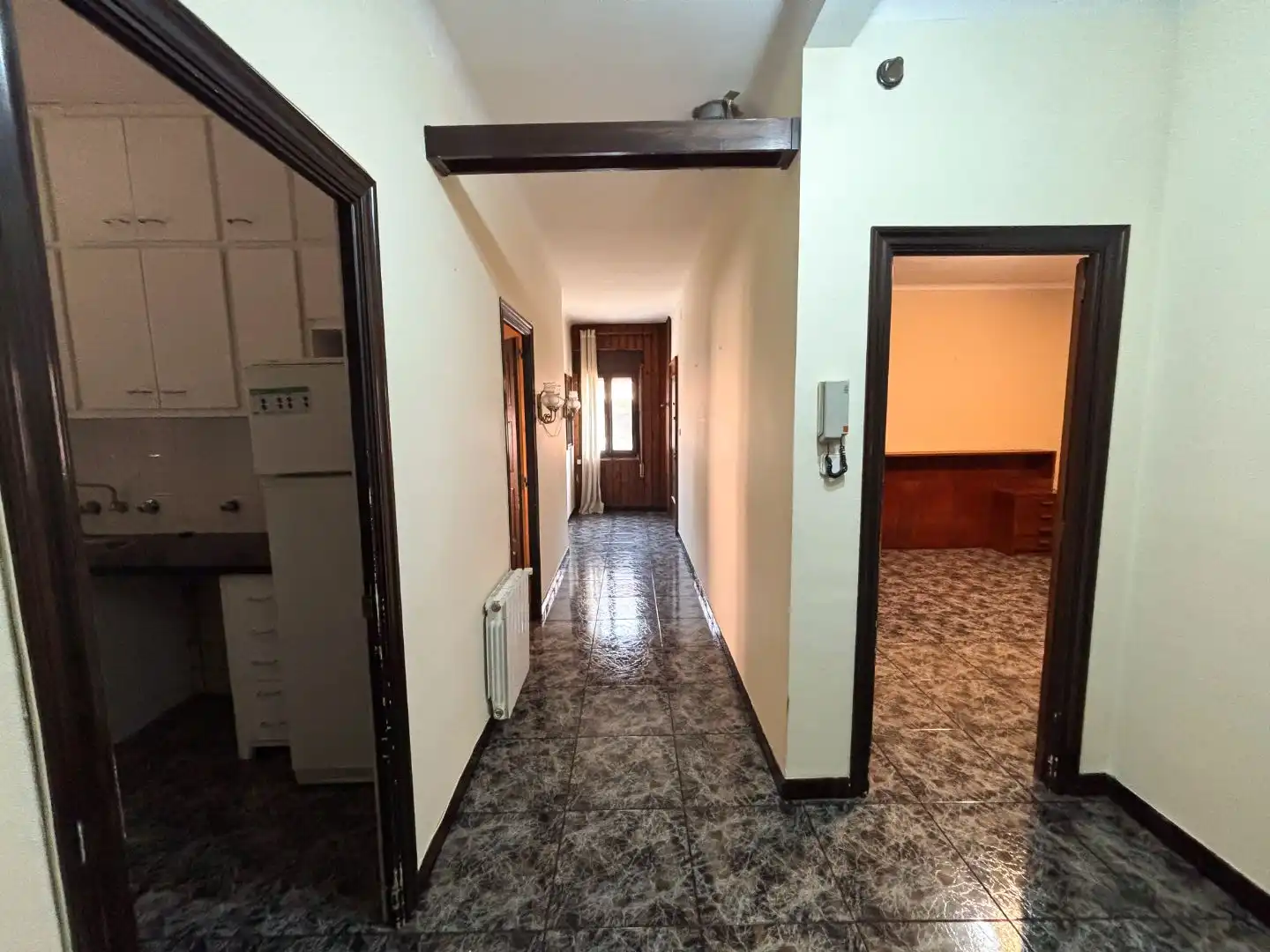 Casa aparellada amb jardí en venda a Carrer de la Barca 3, imagen 28
