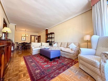 Sala d'estar de Apartament en venda en Alicante / Alacant amb Terrassa i Balcó