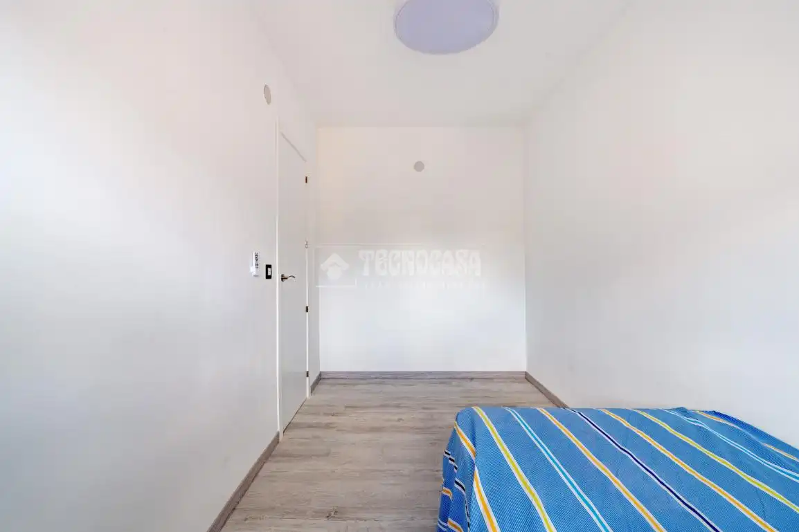 Bedroom of Flat for sale in Granada  with Air Conditioner, Heating and Terrace