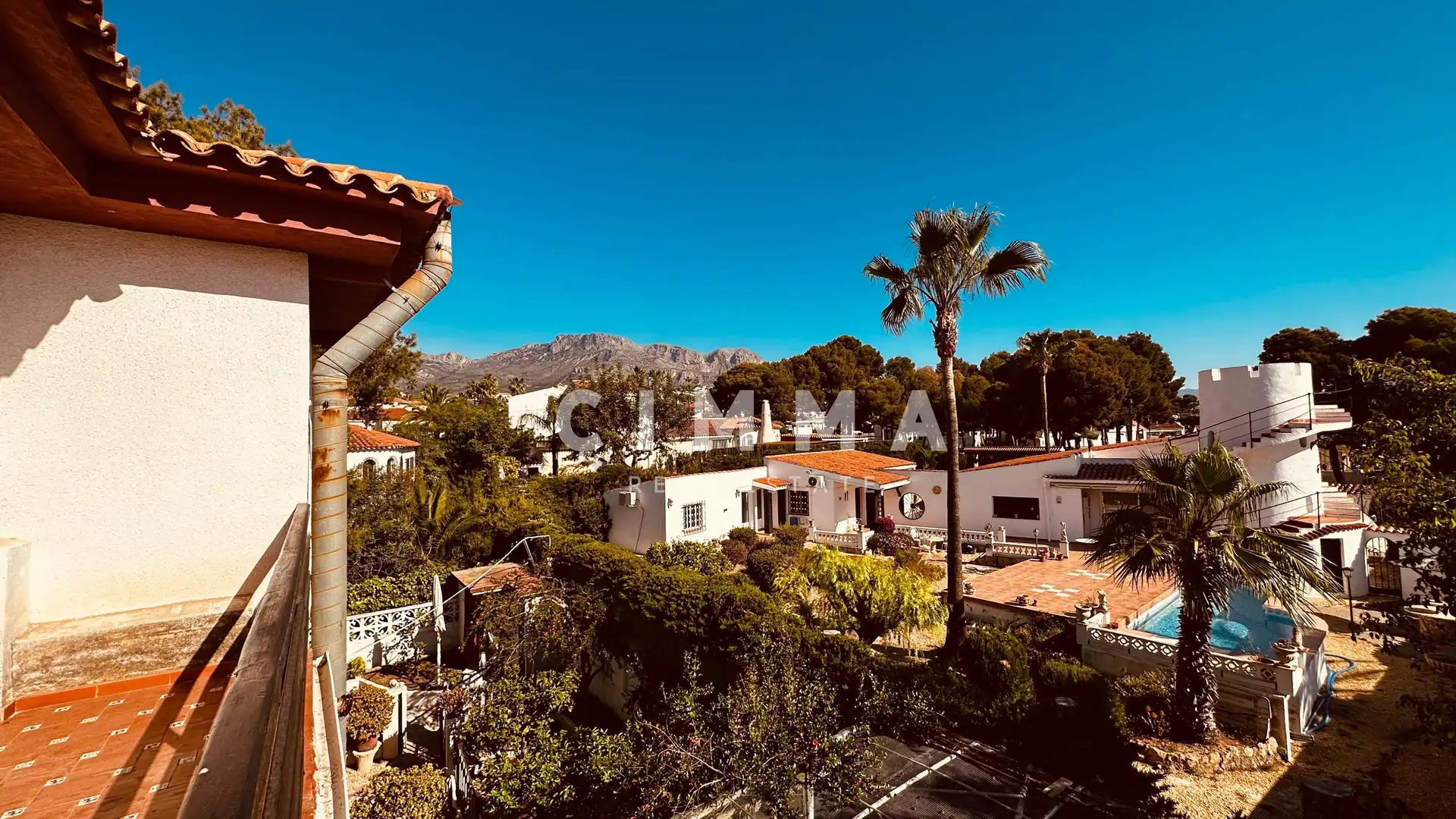 Vista exterior de Casa o chalet en venta en La Nucia con Aire acondicionado, Calefacción y Jardín privado