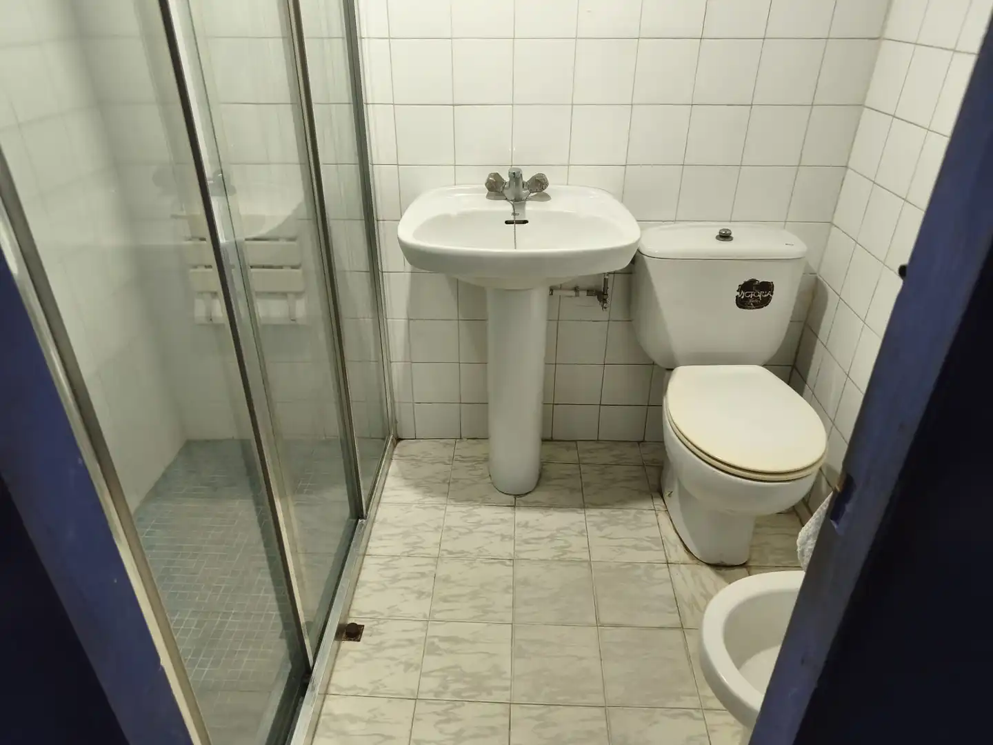Bathroom of Houses for sale in Carballo  with Parquet flooring and Storage room