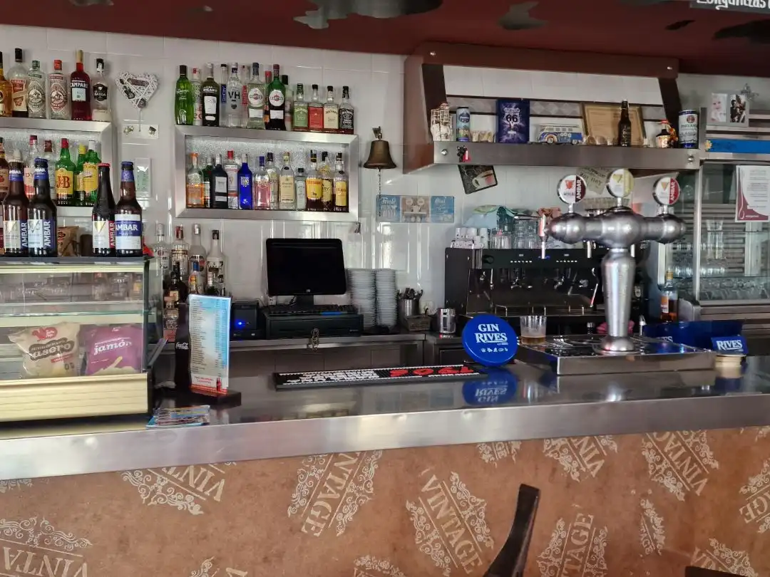 Local en venda en Cabanes amb Aire condicionat, Calefacció i Terrassa