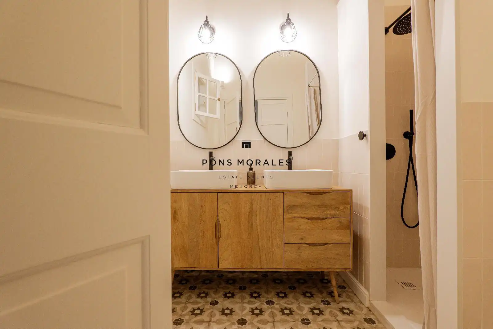 Badezimmer von Haus oder Chalet zum Verkauf in Alaior mit Klimaanlage, Heizung und Privatgarten