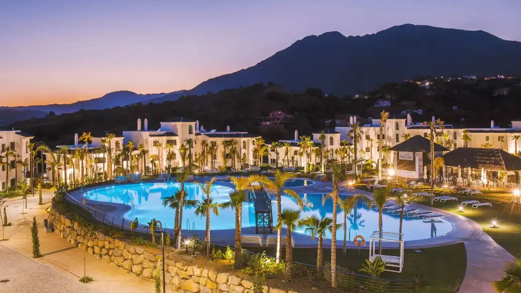 Apartment with pool for sale in Altos de Estepona, imagen 20
