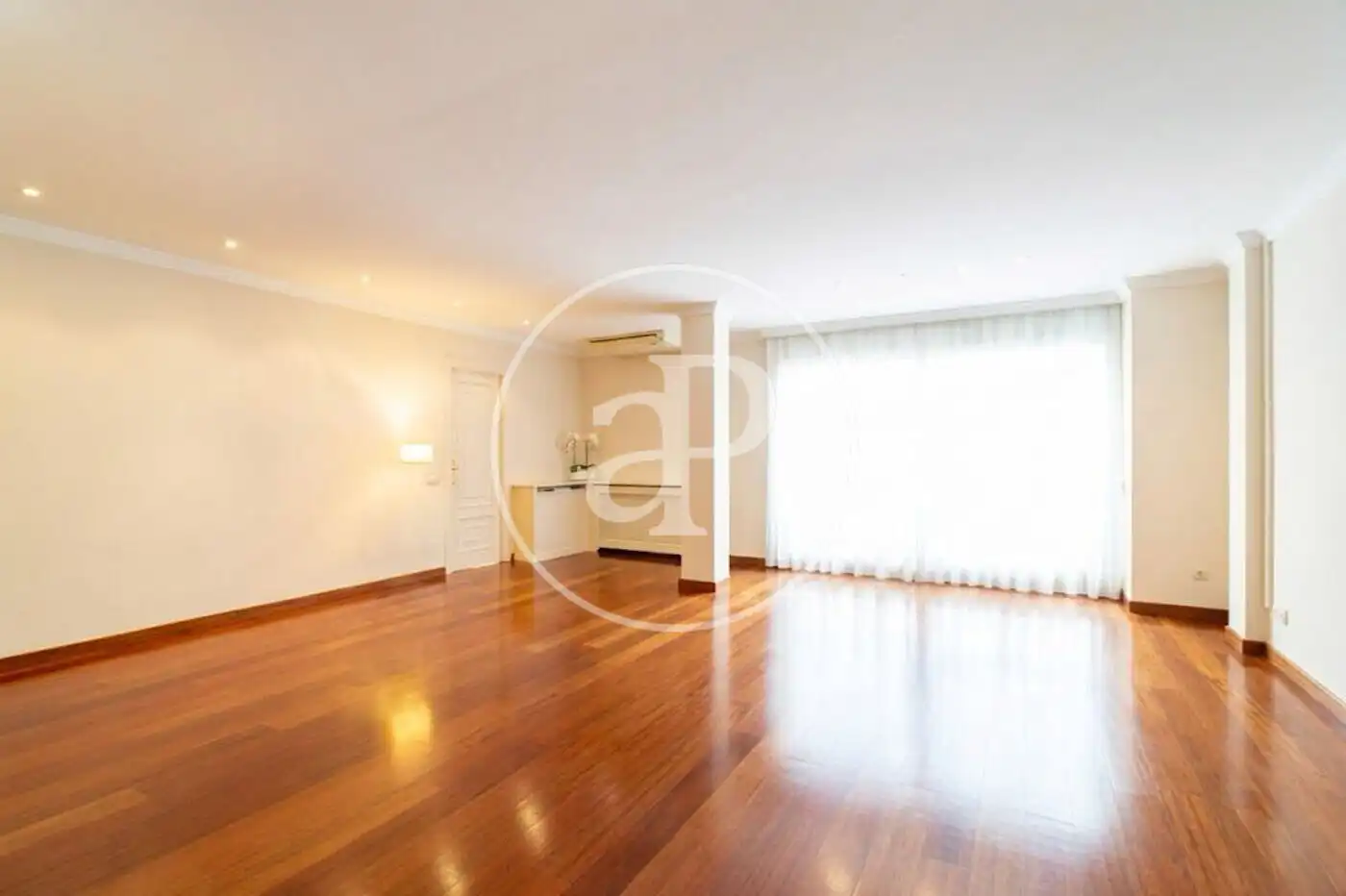 Exterior view of Flat for rent in Barcelona  with Air Conditioner, Heating and Terrace