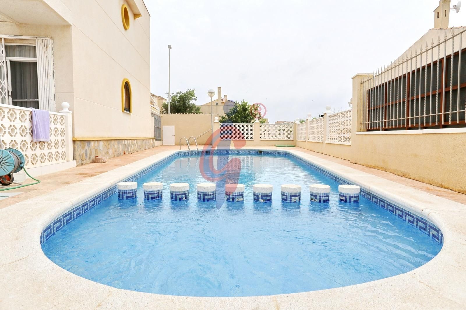 Swimming pool of Single-family semi-detached for sale in Guardamar del Segura  with Air Conditioner, Heating and Terrace