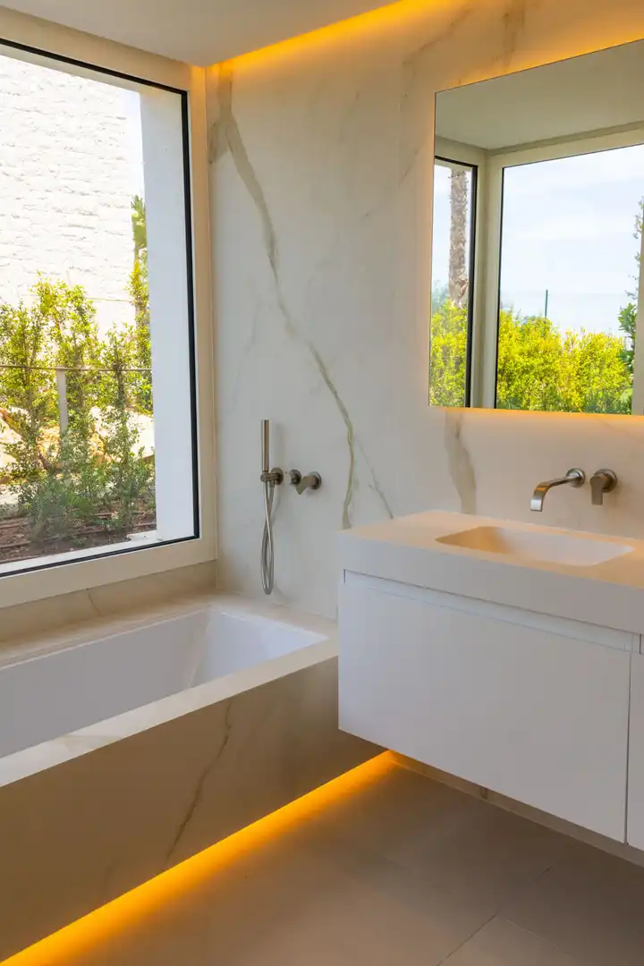 Bathroom of Ground floor for sale in Ojén  with Air Conditioner, Private garden and Terrace