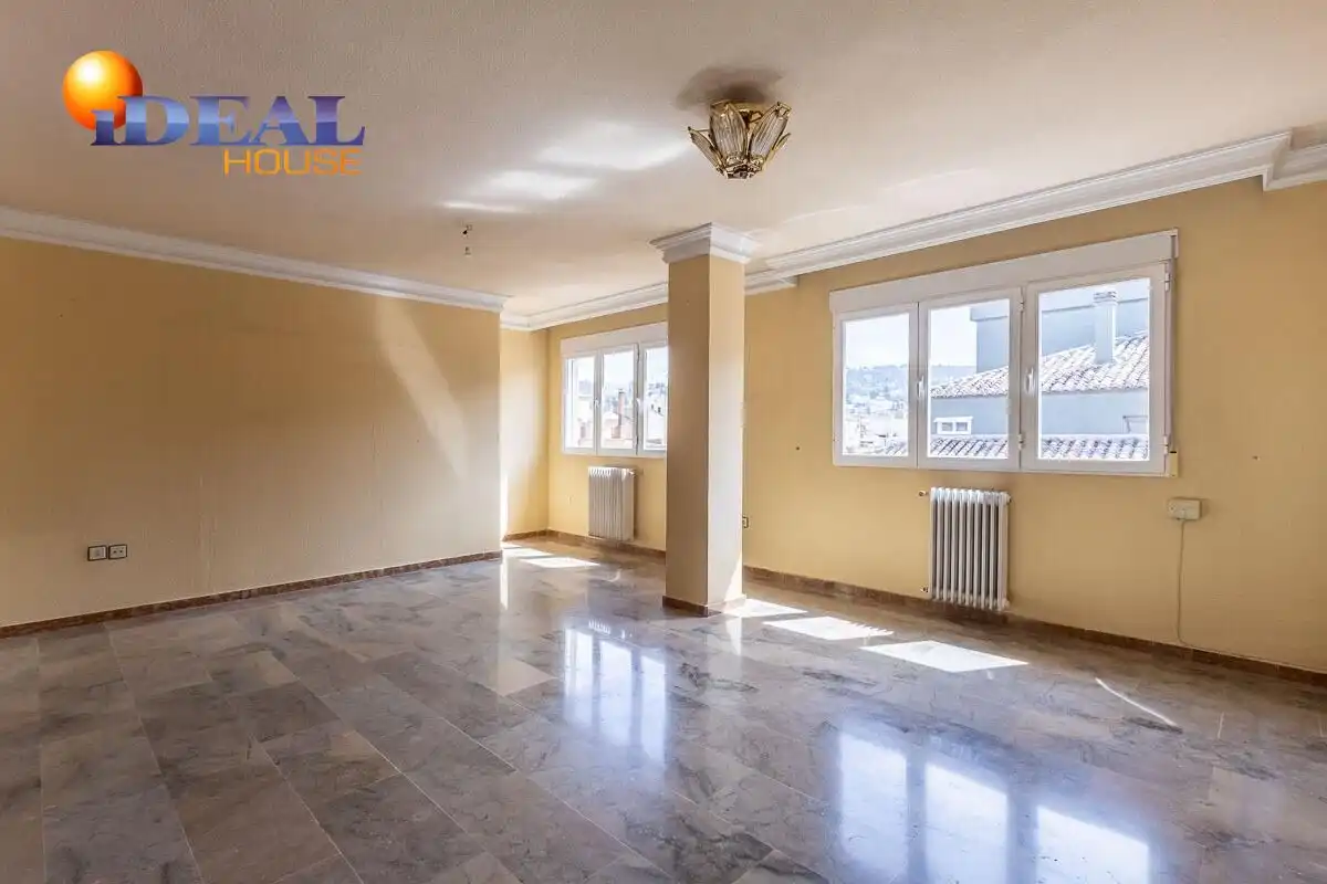 Piso con ascensor en venta en Calle MARQUES DE MONDEJAR, imagen 4