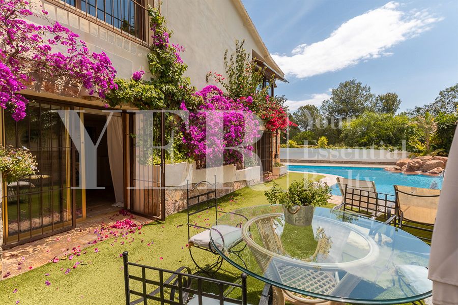 Terrace of House or chalet for sale in Benidorm  with Air Conditioner, Heating and Private garden