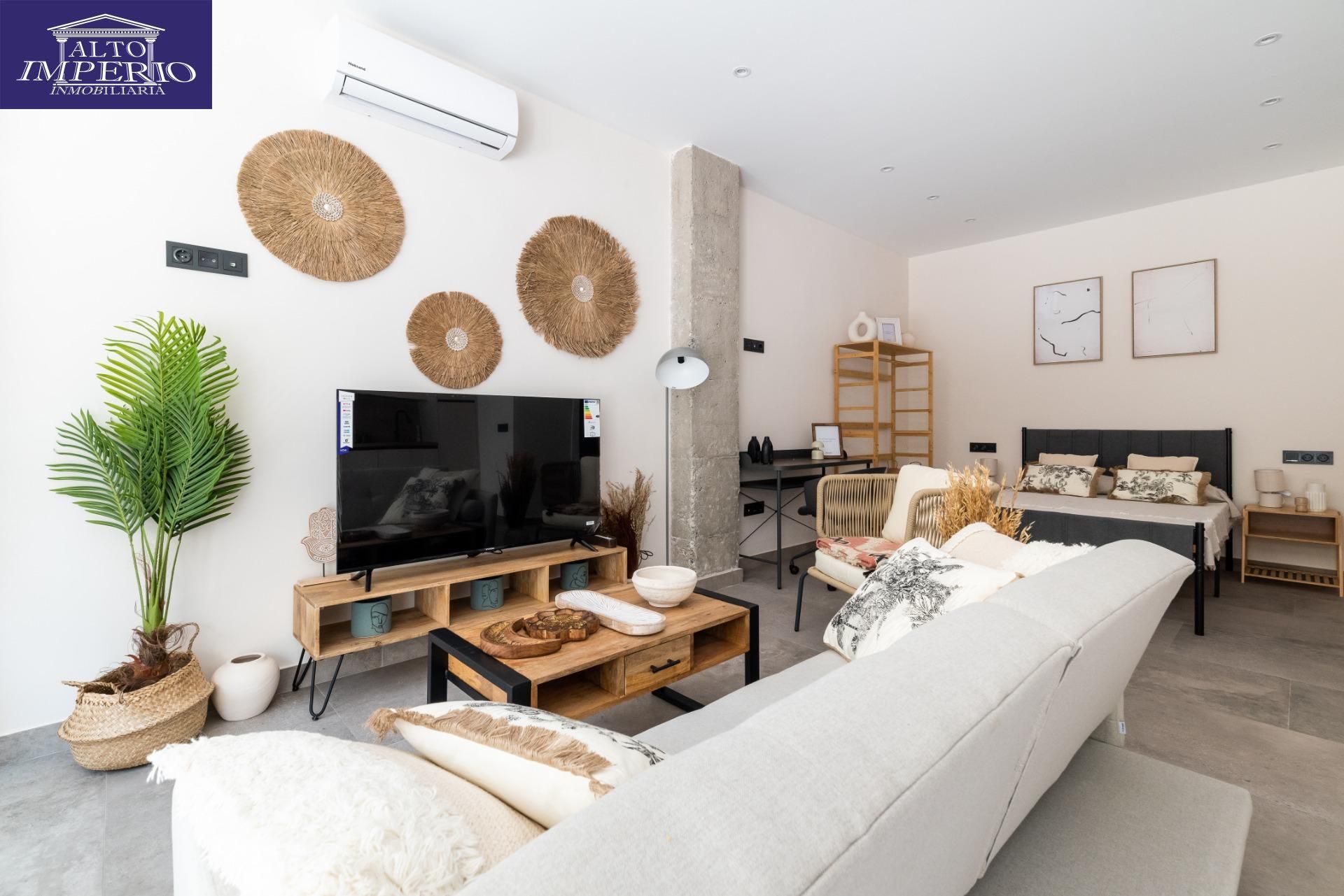 Living room of Loft for sale in  Granada Capital  with Air Conditioner and Furnished