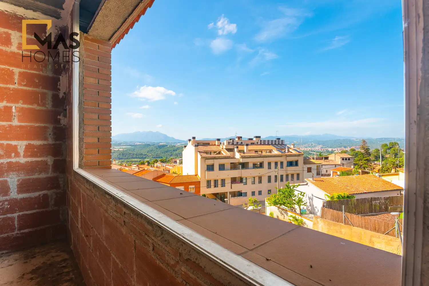 Casa adosada en venda a Ptge de Planella, Castellví de Rosanes