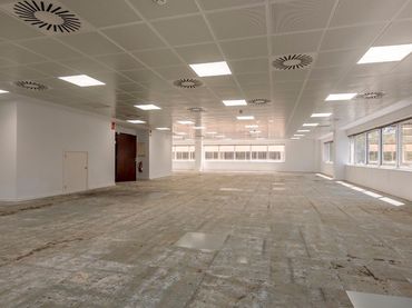 Oficina de lloguer a Almeda - El Corte Inglés
