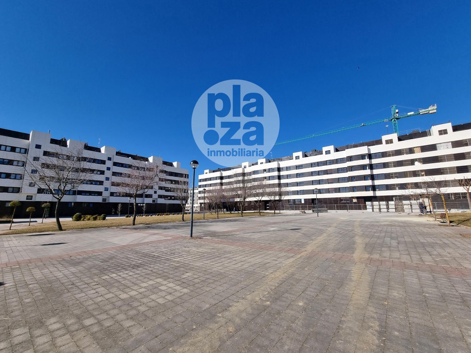 Vista exterior de Piso en venta en Burgos Capital con Calefacción, Terraza y Trastero