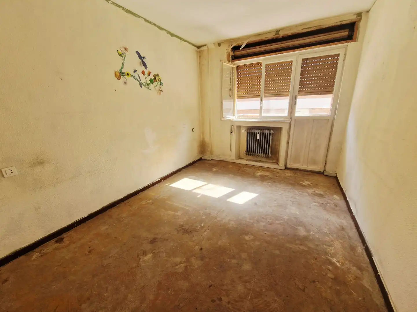 Habitación de Piso en venta en Oviedo  con Calefacción
