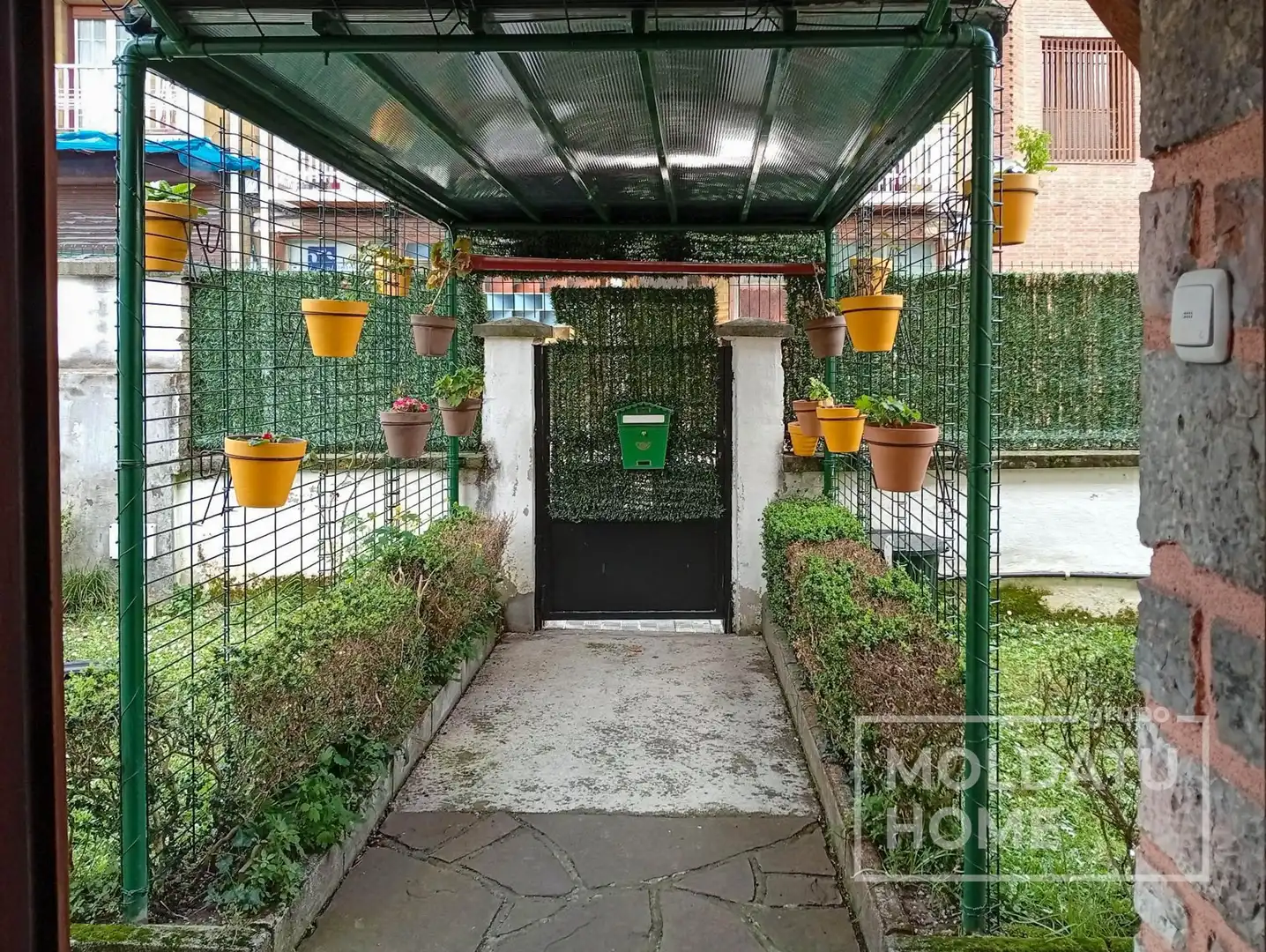 Casa o xalet en venda en Irun  amb Calefacció, Jardí privat i Traster