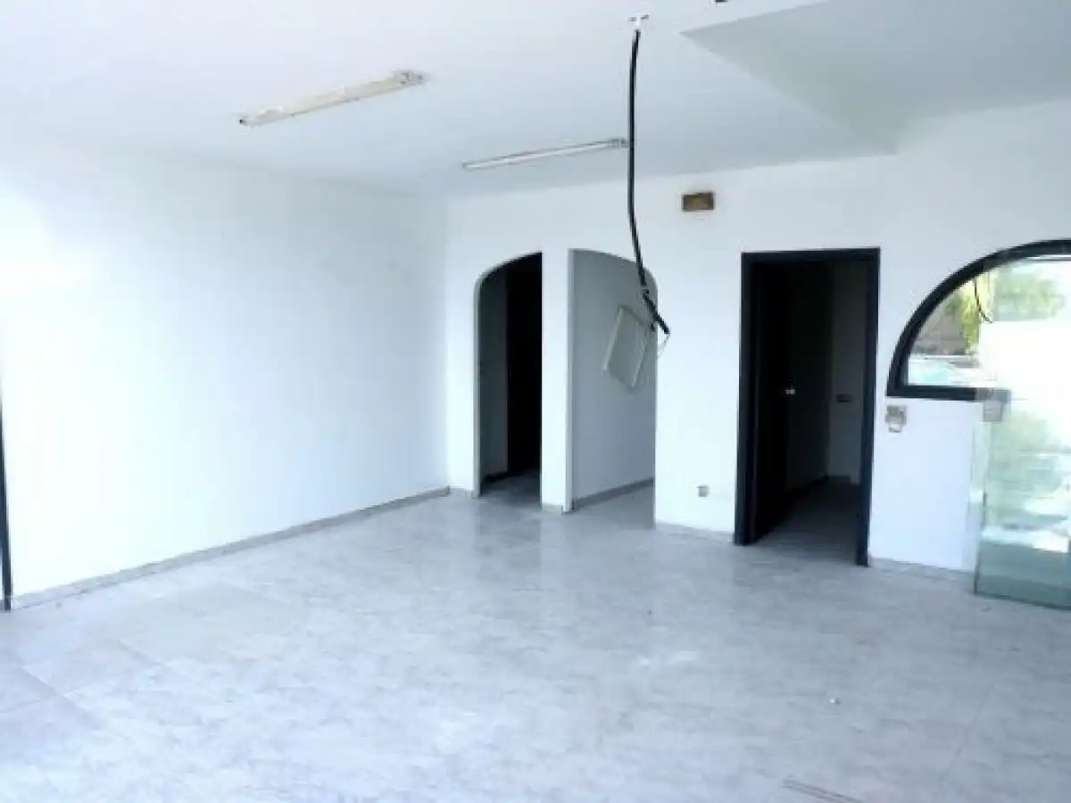 Local comercial en venda a Casco Urbano