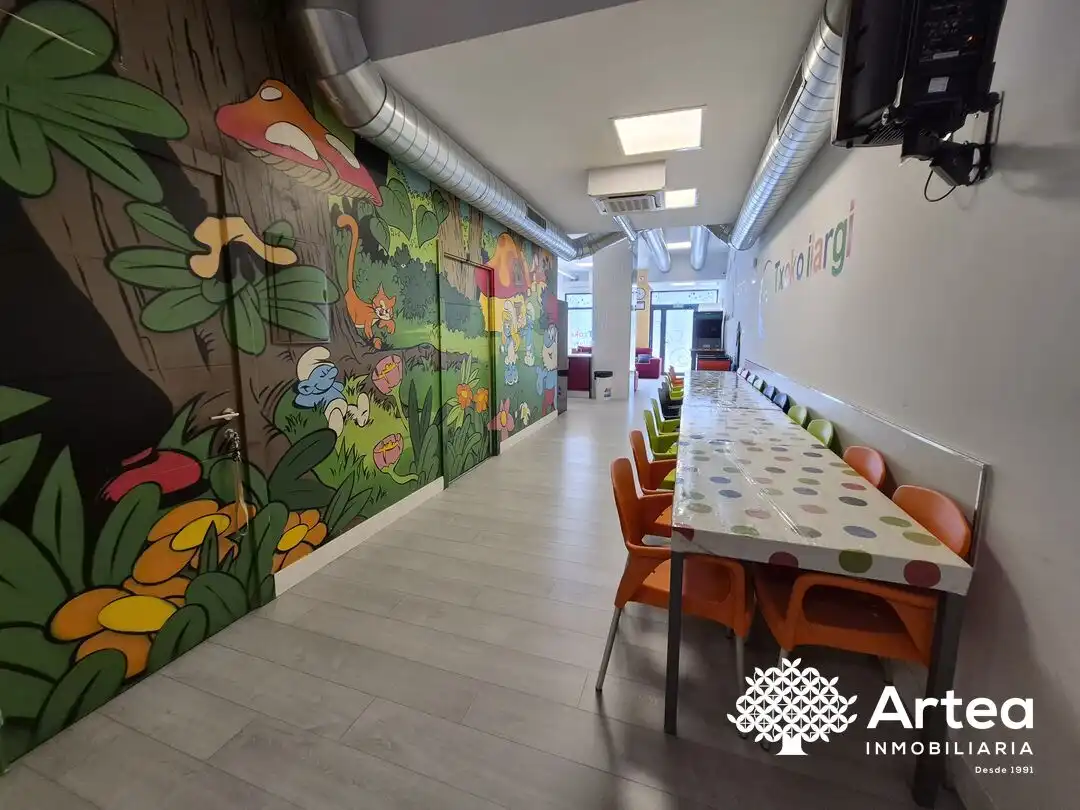 Local comercial en venda a Loruri Zeharkalea