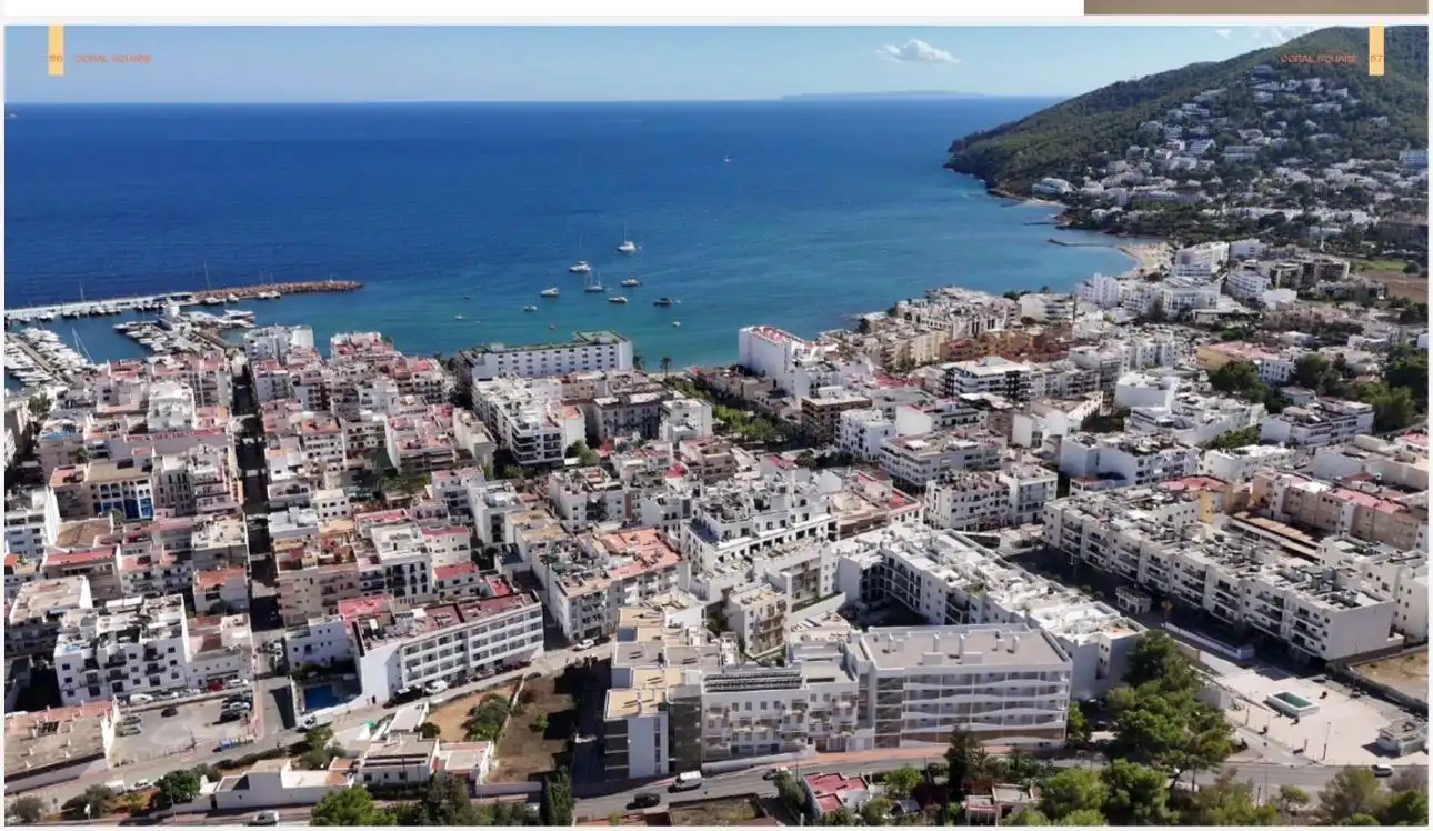 Vista exterior de Apartamento en venta en Santa Eulària des Riu con Aire acondicionado, Calefacción y Jardín privado