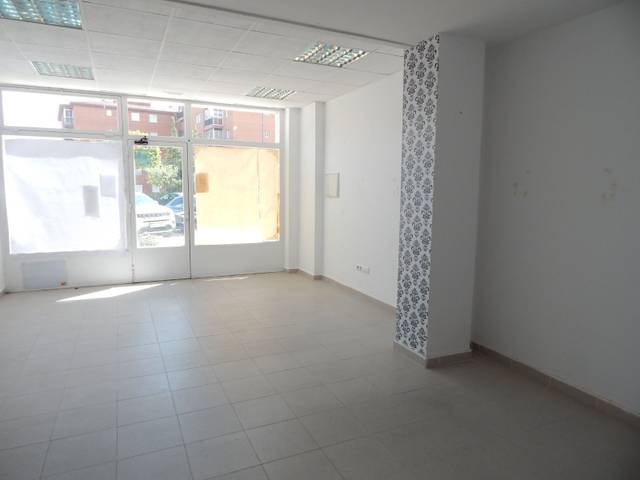 Local comercial en Alquiler en Calle Agustín Rodríguez Sahagún, 7 en Universidad