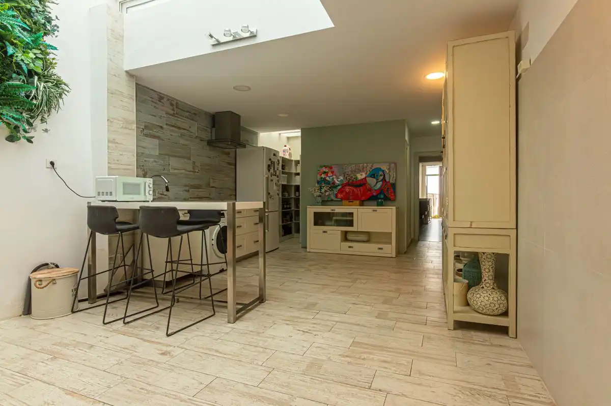 Casa amb terrassa en venda a Plaça de la Bassa, imagen 6