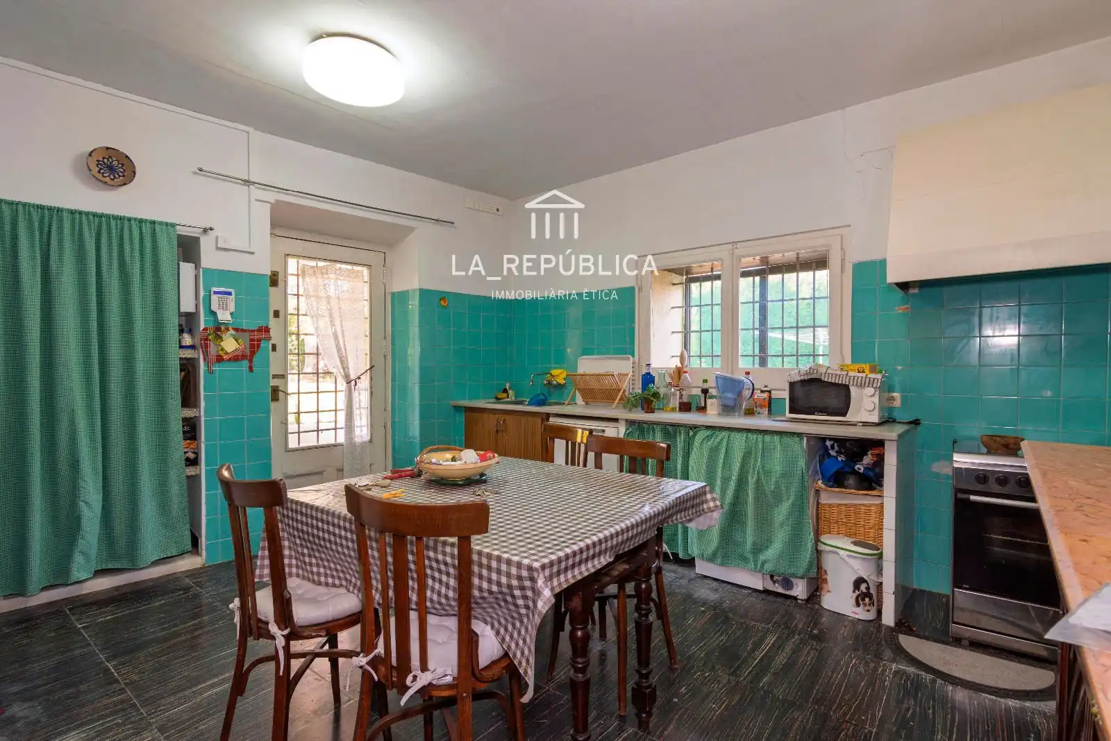 Cocina de Casa o chalet en venta en Sils con Calefacción, Jardín privado y Terraza