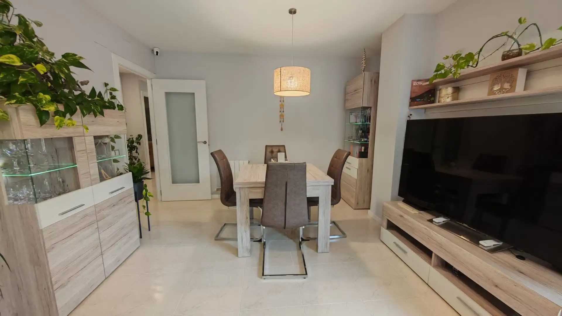 Comedor de Piso en venta en Canovelles con Aire acondicionado, Calefacción y Trastero