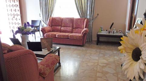 Foto 5 de Casa adosada en venda a Sanlúcar la Mayor, Sevilla