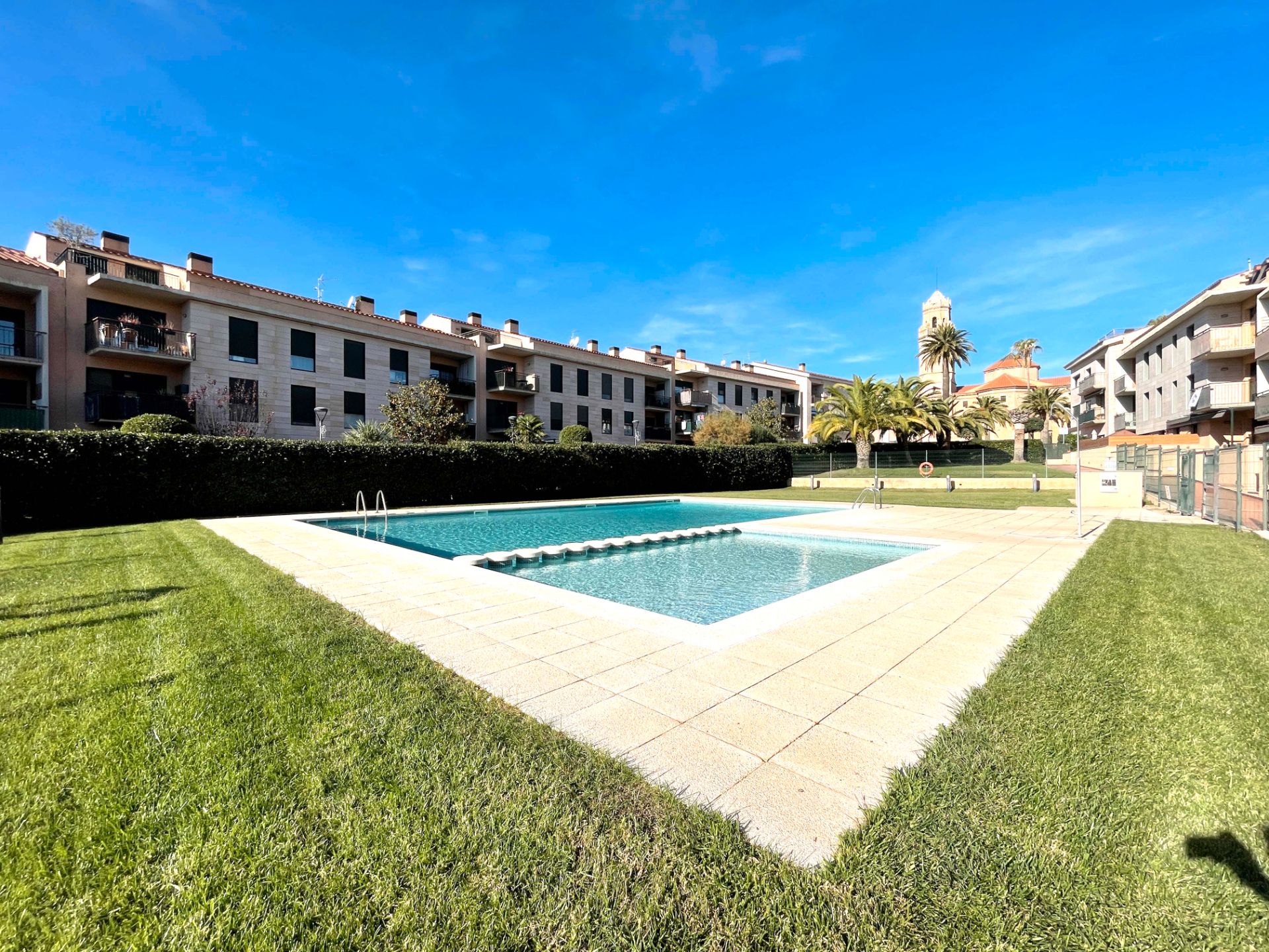 Swimming pool of Flat for sale in Vinyols i els Arcs  with Air Conditioner, Heating and Terrace