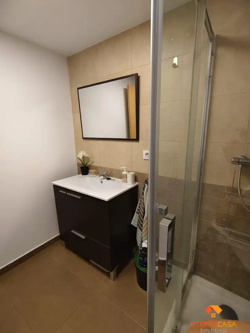 Badezimmer von Wohnung zum Verkauf in Cáceres mit Klimaanlage