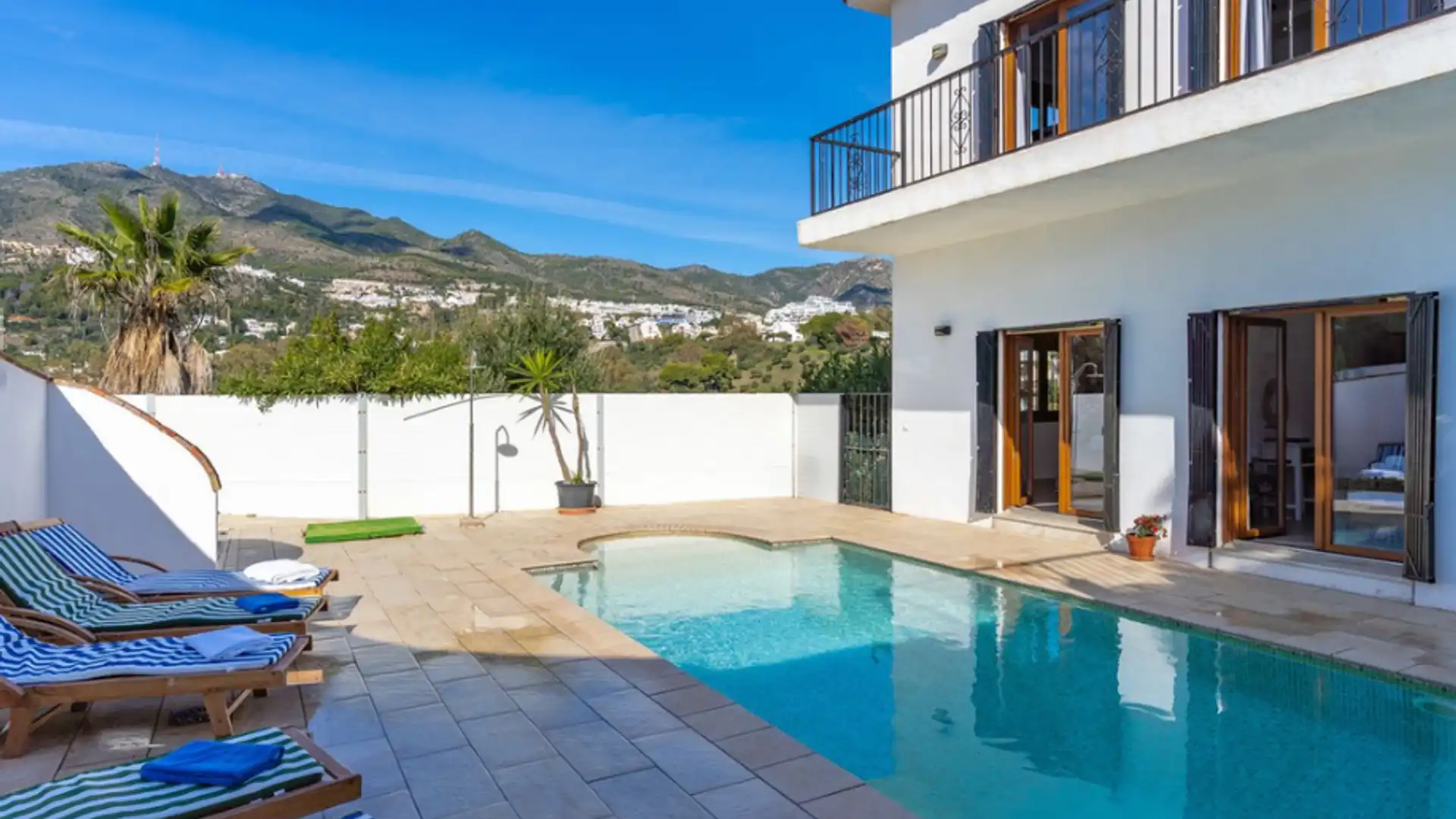 Exterior view of Flat for sale in Benalmádena  with Private garden, Terrace and Swimming Pool