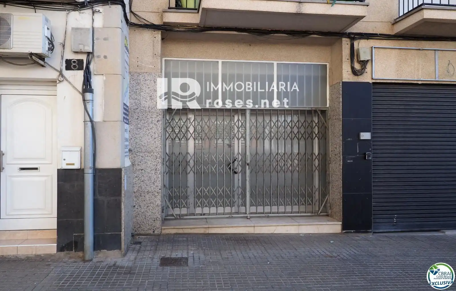 Locale commerciale in vendita a Doctor Alexander Fleming