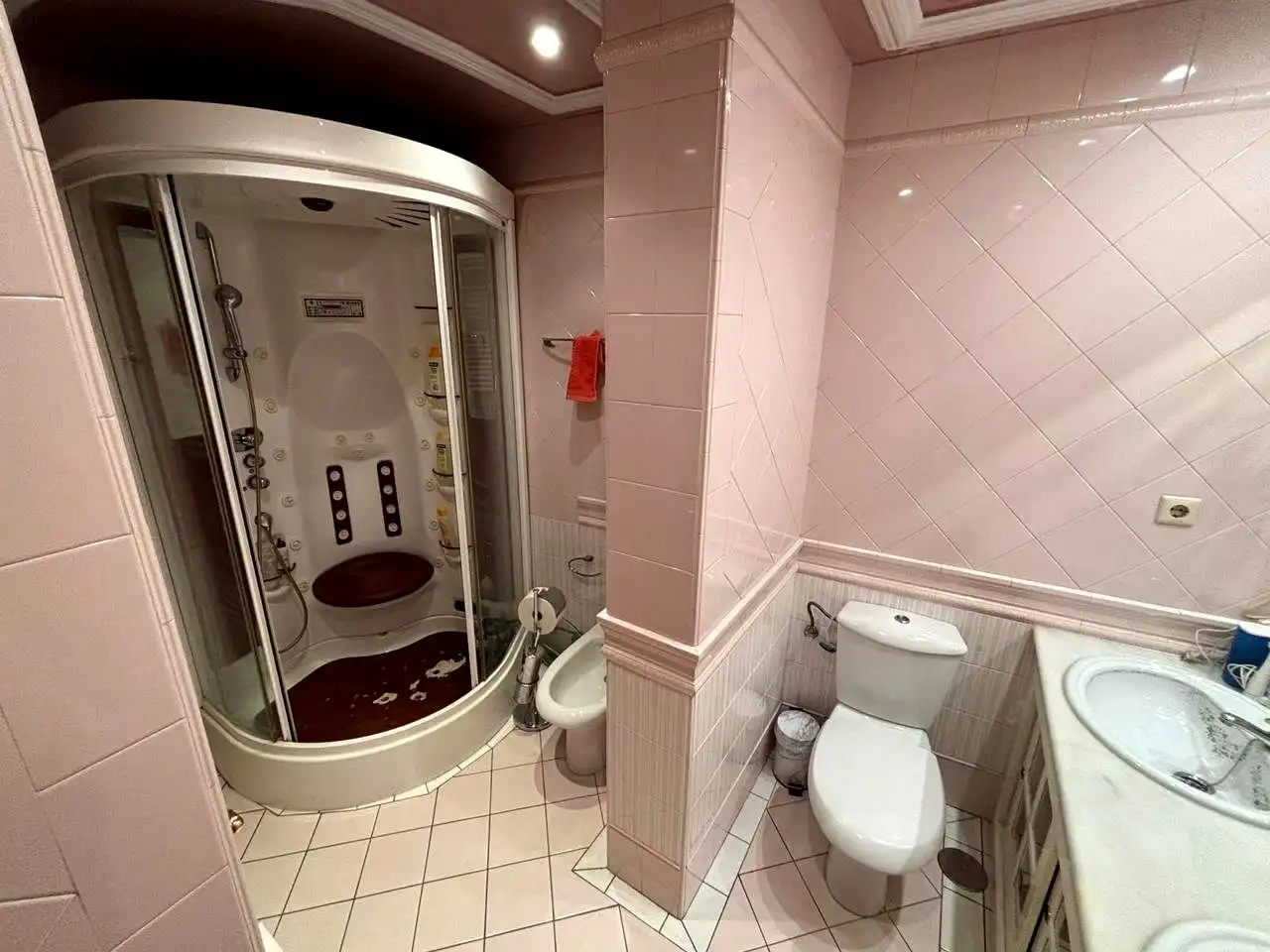 Bathroom of Detached homes for sale in Madrid  with Air Conditioner, Heating and Terrace