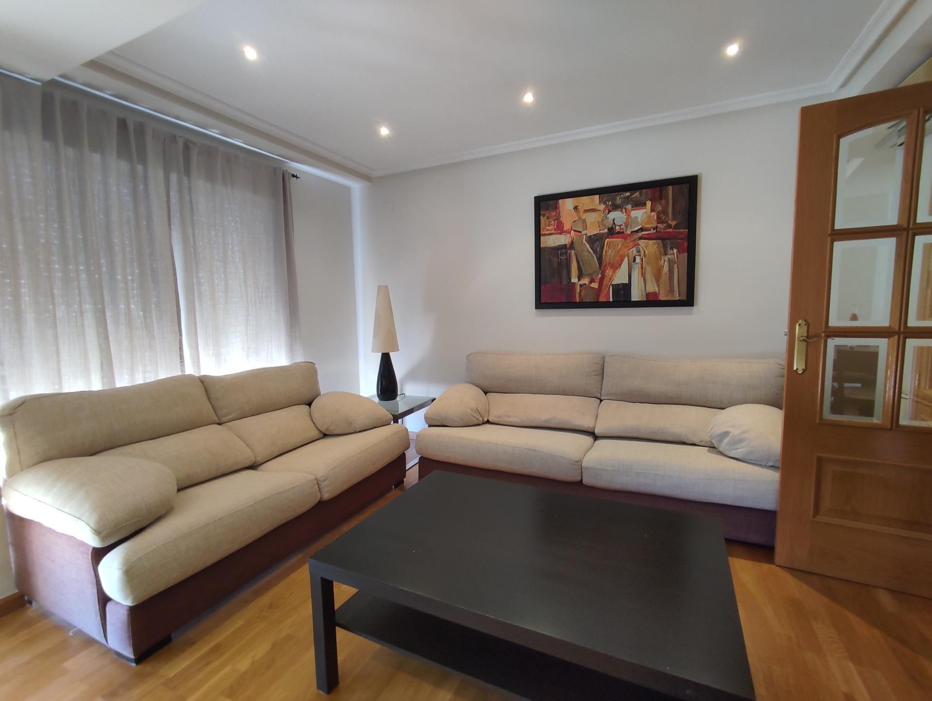 Flat to rent in Altabix