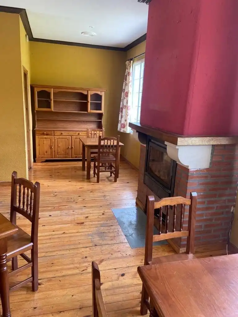 Local comercial en venda a Matallana de Torío, imagen 5