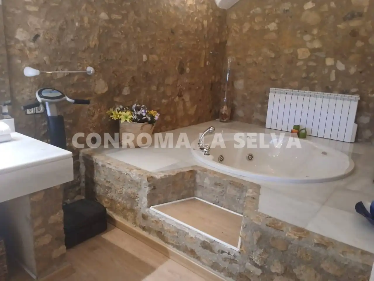 Casa amb jardí en venda a Palafolls, imagen 2