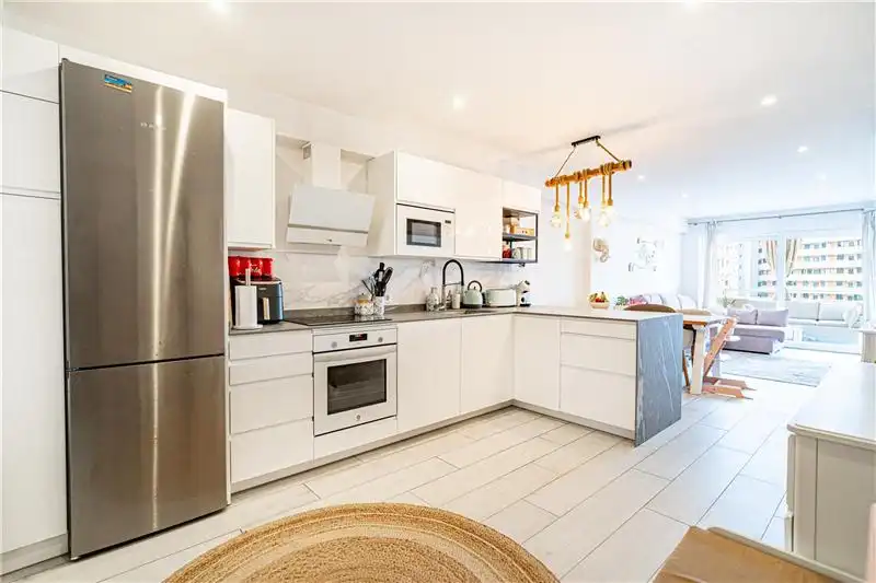 Cuina de Apartament en venda en Calvià amb Aire condicionat i Terrassa