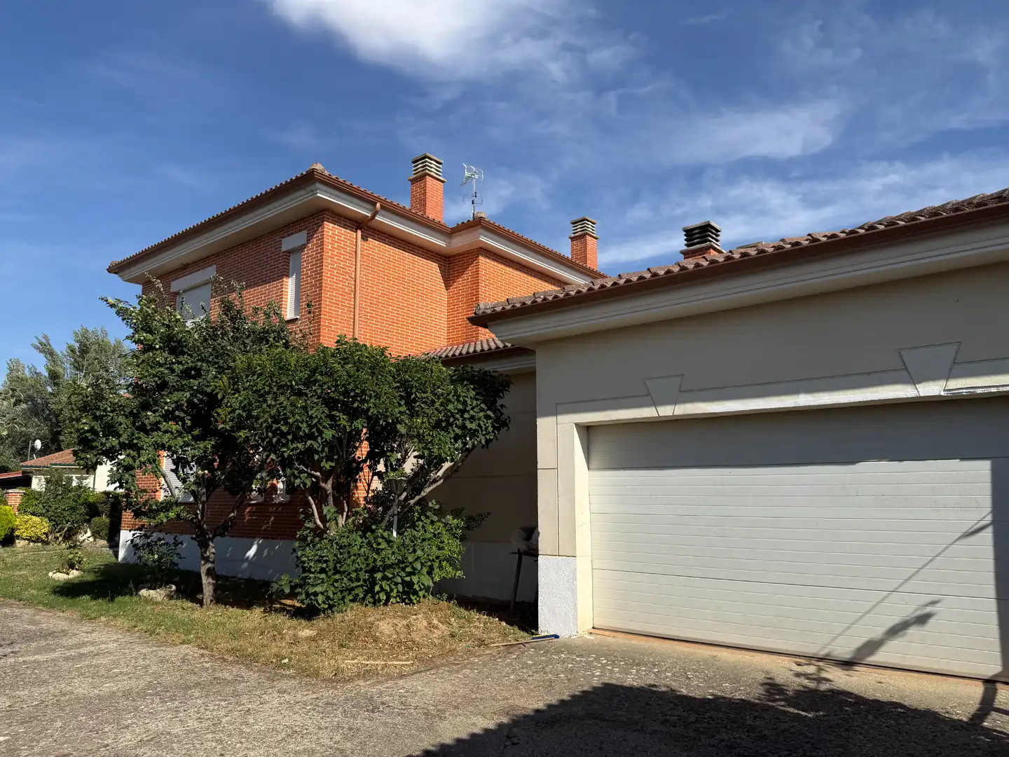 Vista exterior de Casa o chalet en venta en Carrión de los Condes con Aire acondicionado, Calefacción y Jardín privado