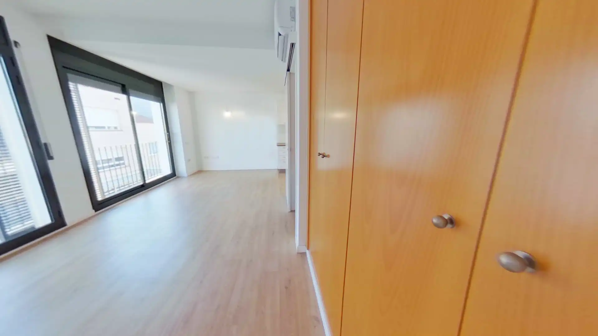 Study for sale in Terrassa  with Parquet flooring