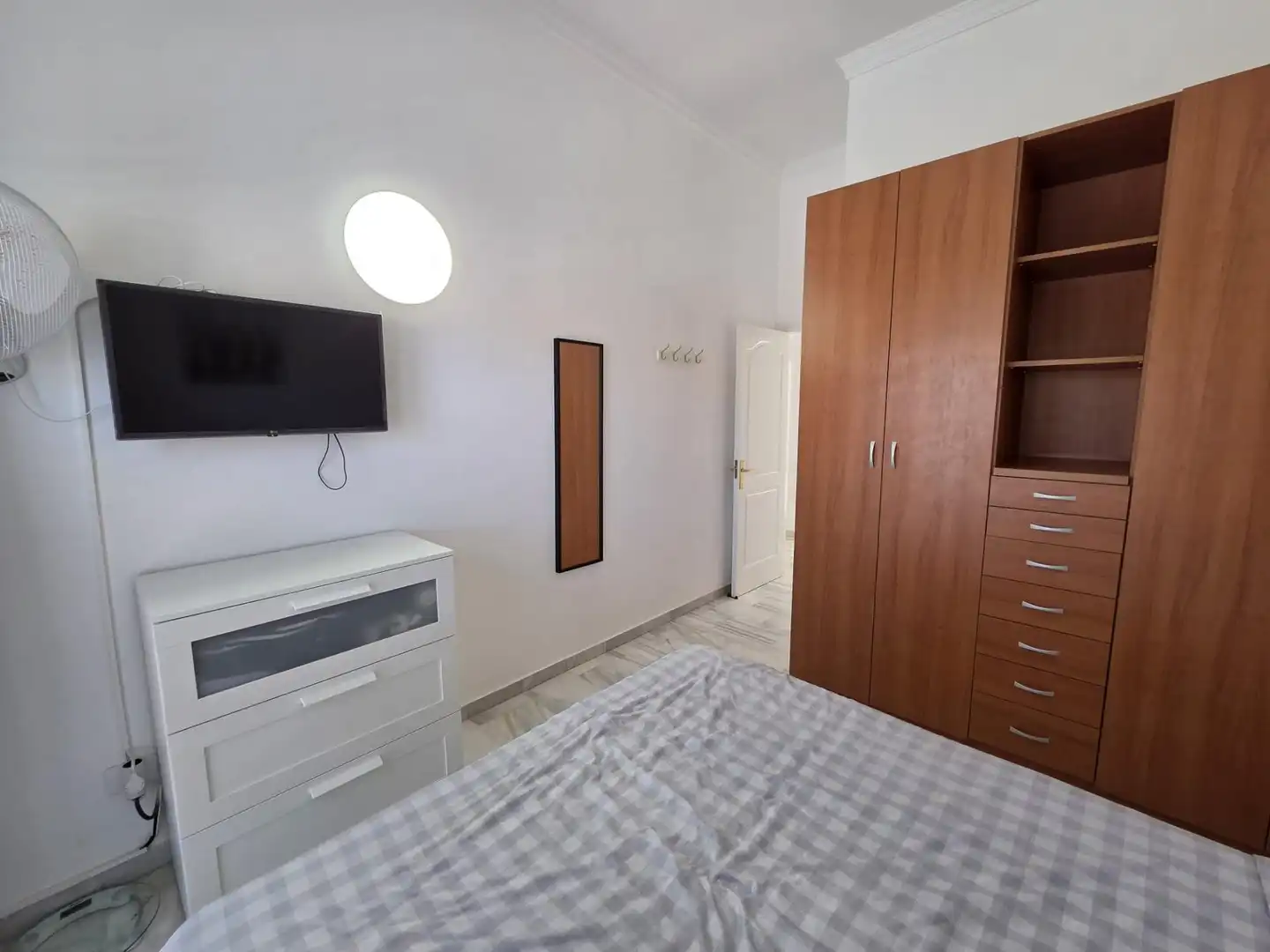 Bedroom of Detached homes for sale in San Bartolomé de Tirajana  with Air Conditioner, Private garden and Terrace