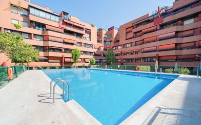 Piscina de Pis en venda en Leganés amb Terrassa