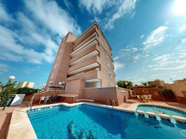 Appartement compact avec balcon à vendre à Calle GIJON