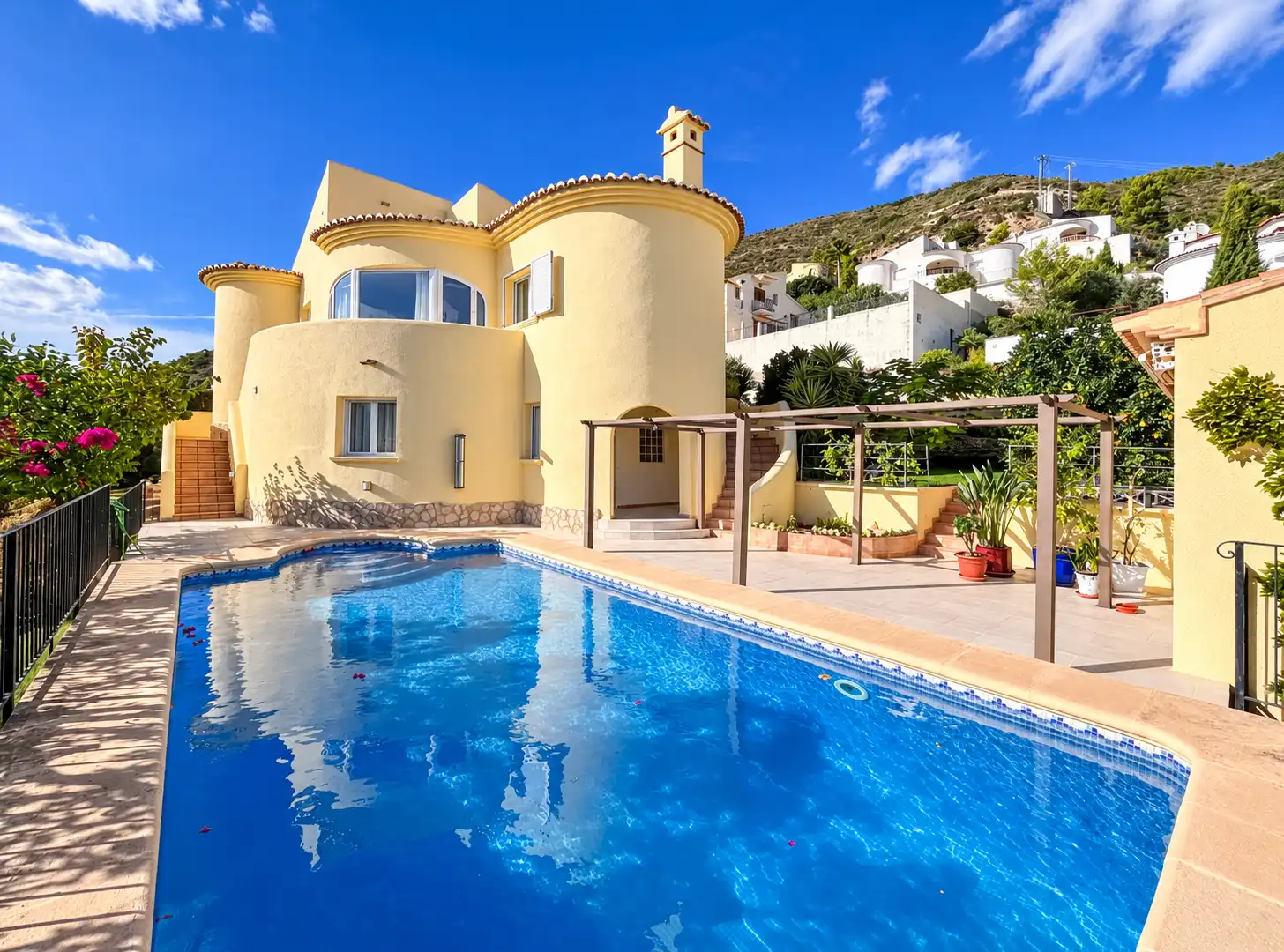 Außenansicht von Haus oder Chalet zur Miete in Xaló, Alicante