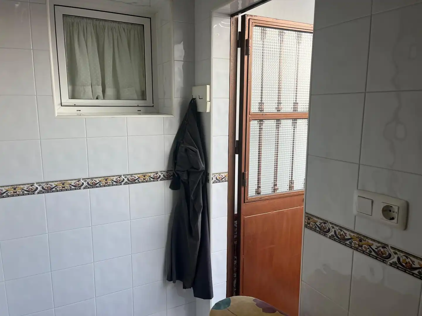 Baño de Casa adosada en venta en Dos Hermanas con Terraza y Amueblado