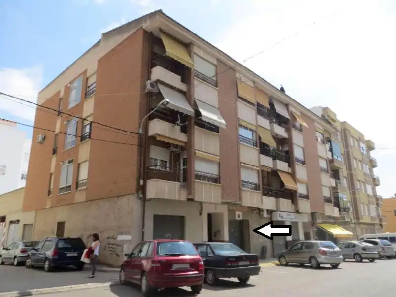 Vista exterior de Local de lloguer en Hellín