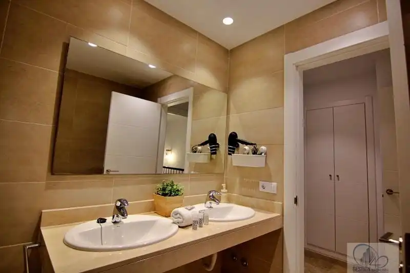 Baño de Casa o chalet en venta en Santiago del Teide con Alarma y Piscina comunitaria