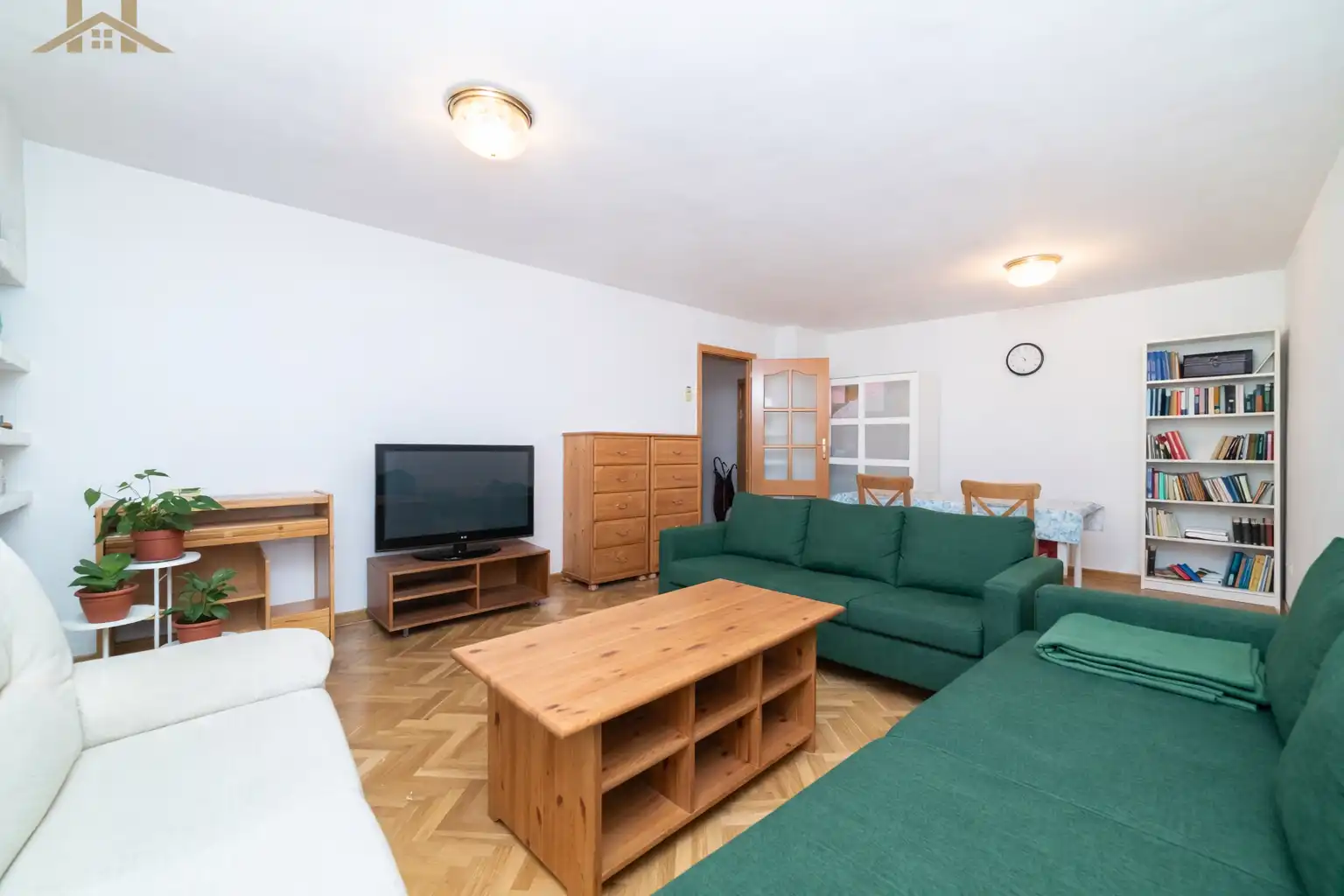 Living room of Flat for sale in  Madrid Capital  with Air Conditioner, Heating and Parquet flooring