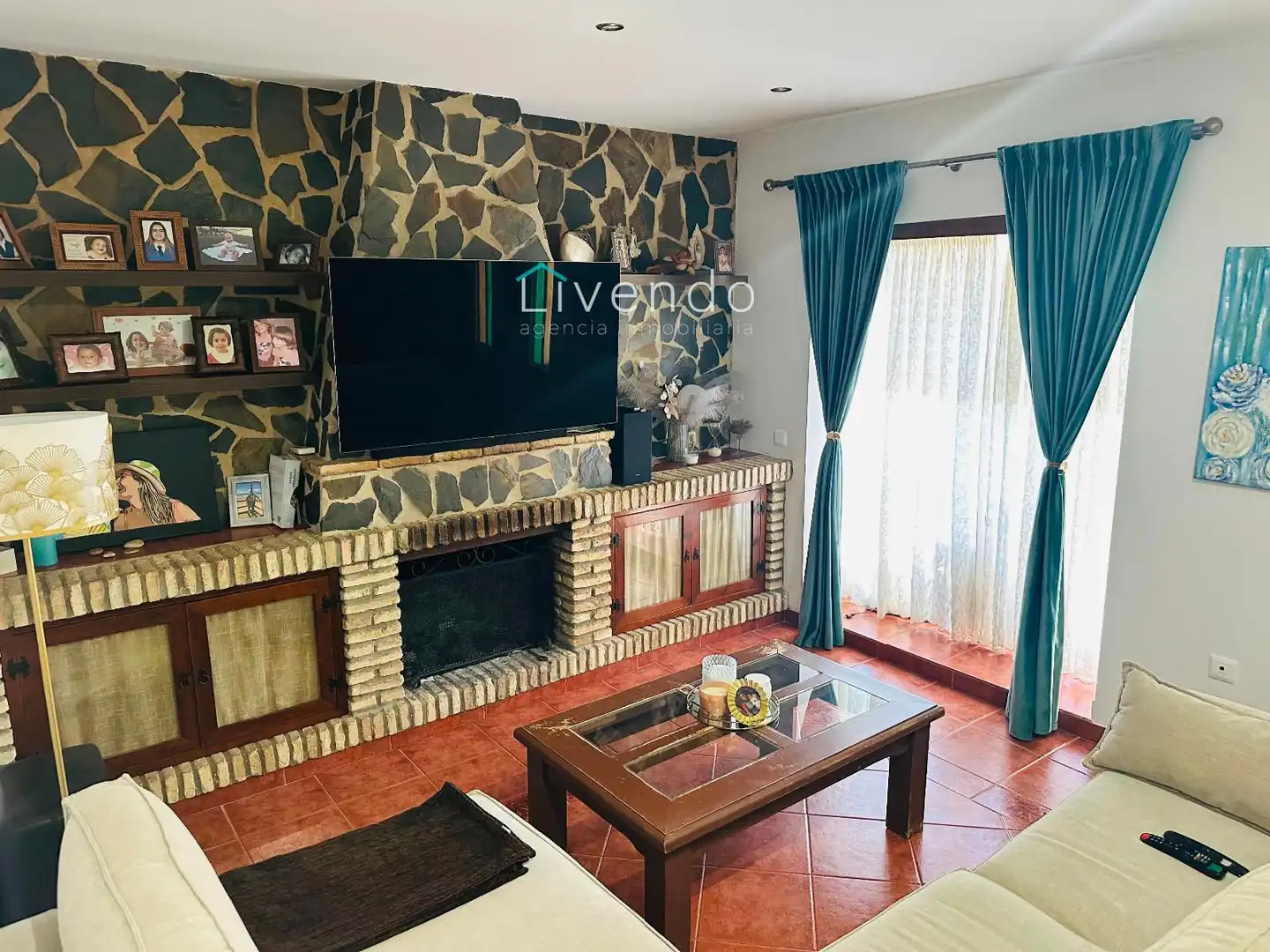 Living room of Houses for sale in Chiclana de la Frontera  with Air Conditioner and Swimming Pool