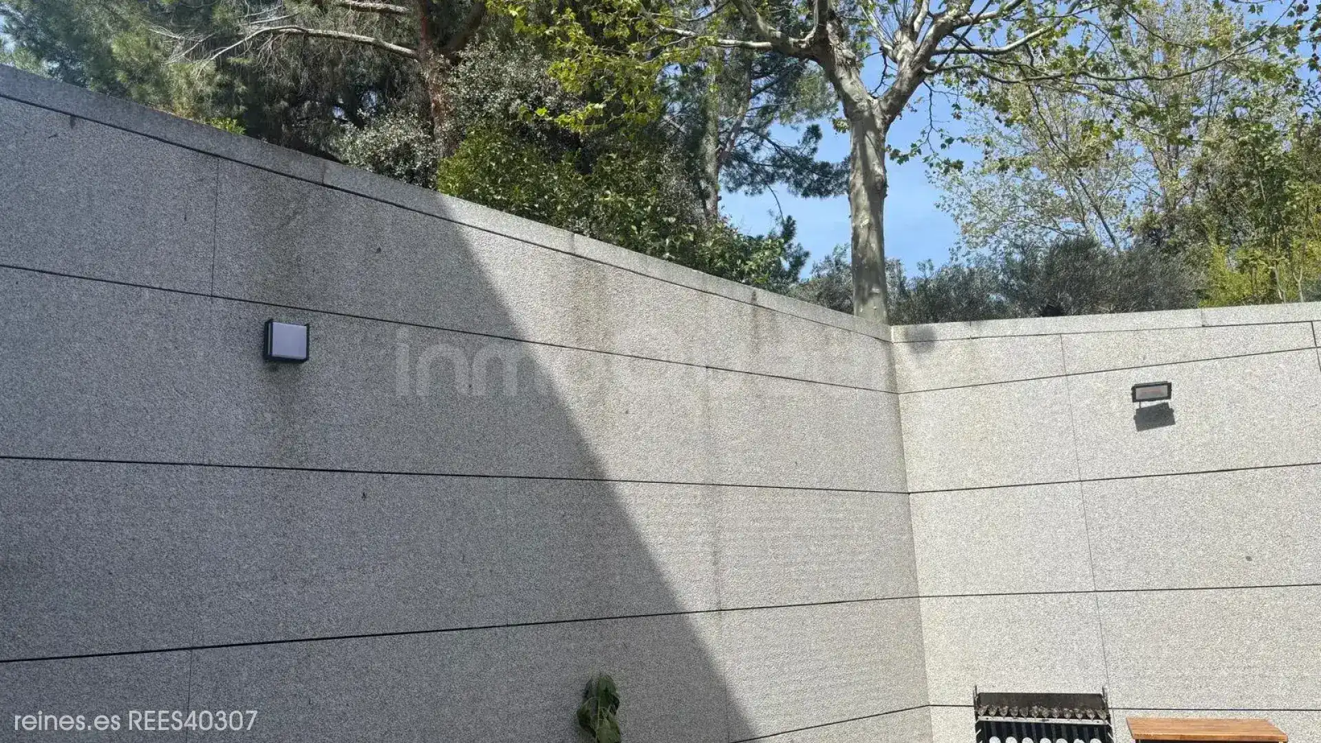 Vista exterior de Loft en venta en San Sebastián de los Reyes con Calefacción y Terraza