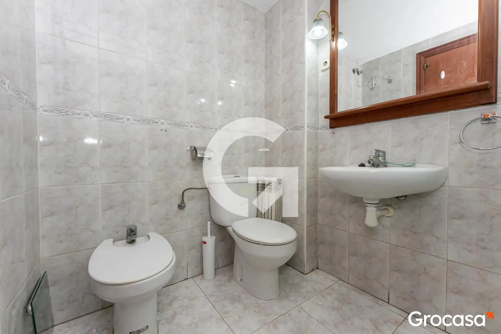 Bathroom of Flat for sale in Cornellà de Llobregat  with Heating and Balcony